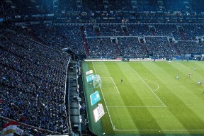 九游（jiuyou.com）游戏-激烈碰撞：季后赛的最爆炸对决之一，激烈撞击对人体的伤害